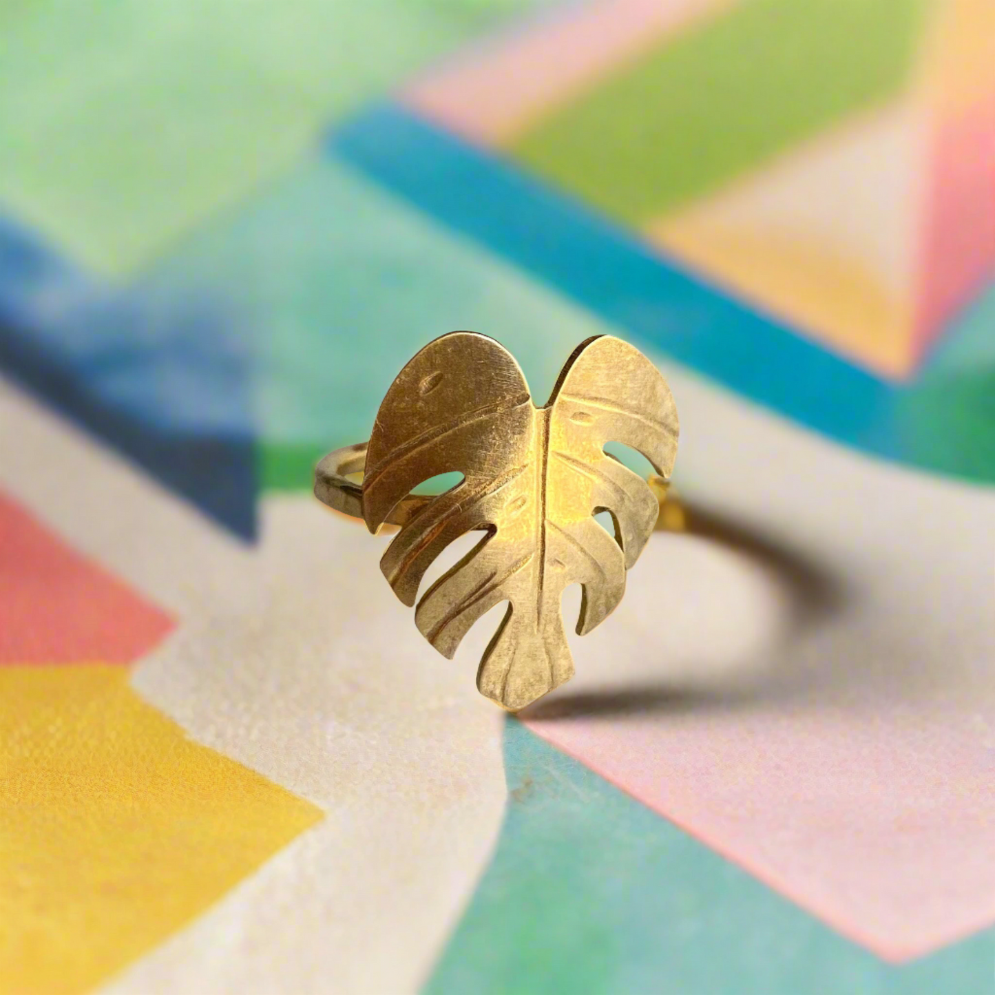 Monstera Leaf Ring