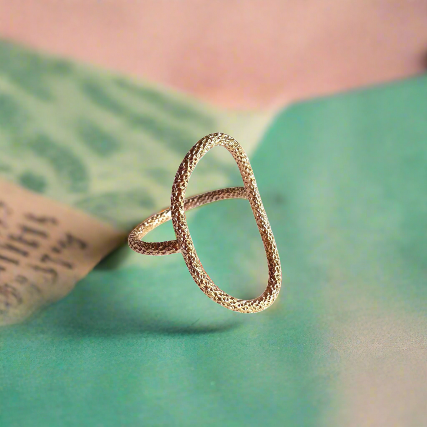 Sparkle Oval Ring