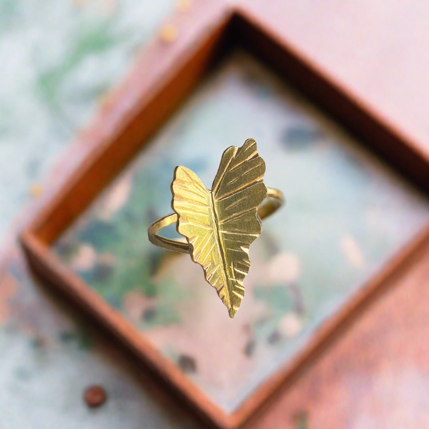 Alocasia Leaf Ring