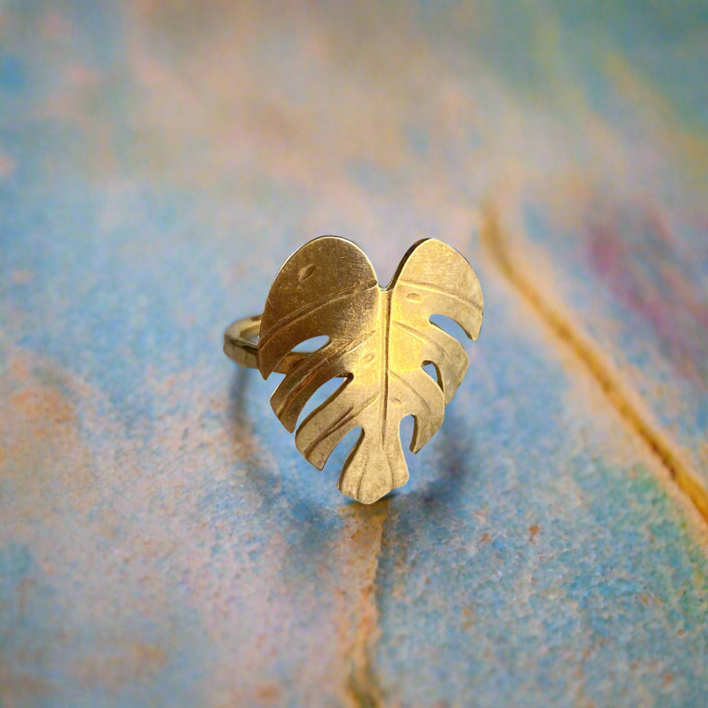 Monstera Leaf Ring