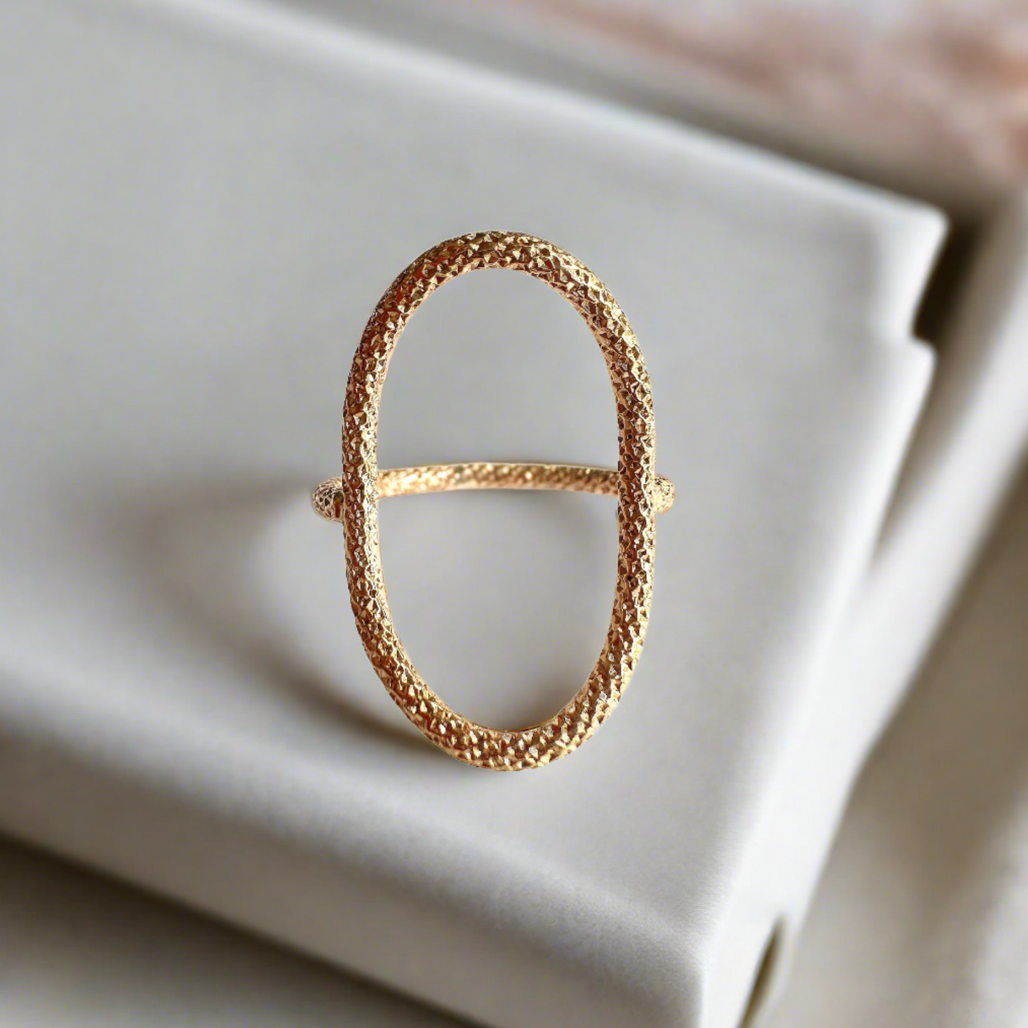 Sparkle Oval Ring