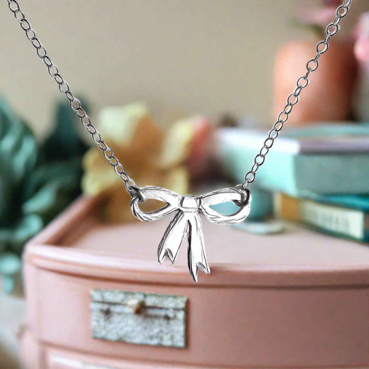 Bow Pendant Necklace