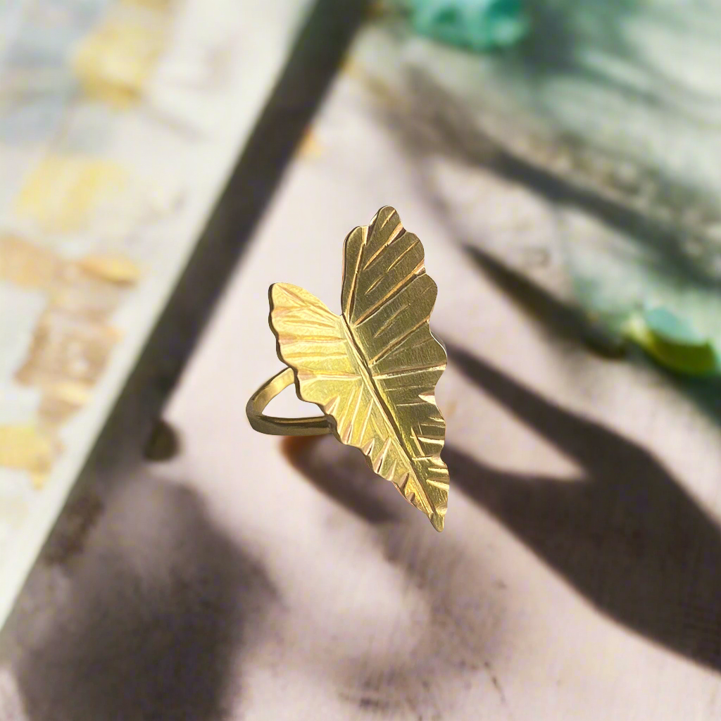 Alocasia Leaf Ring