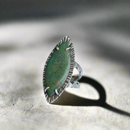 Guardian's Echo Ring - Green