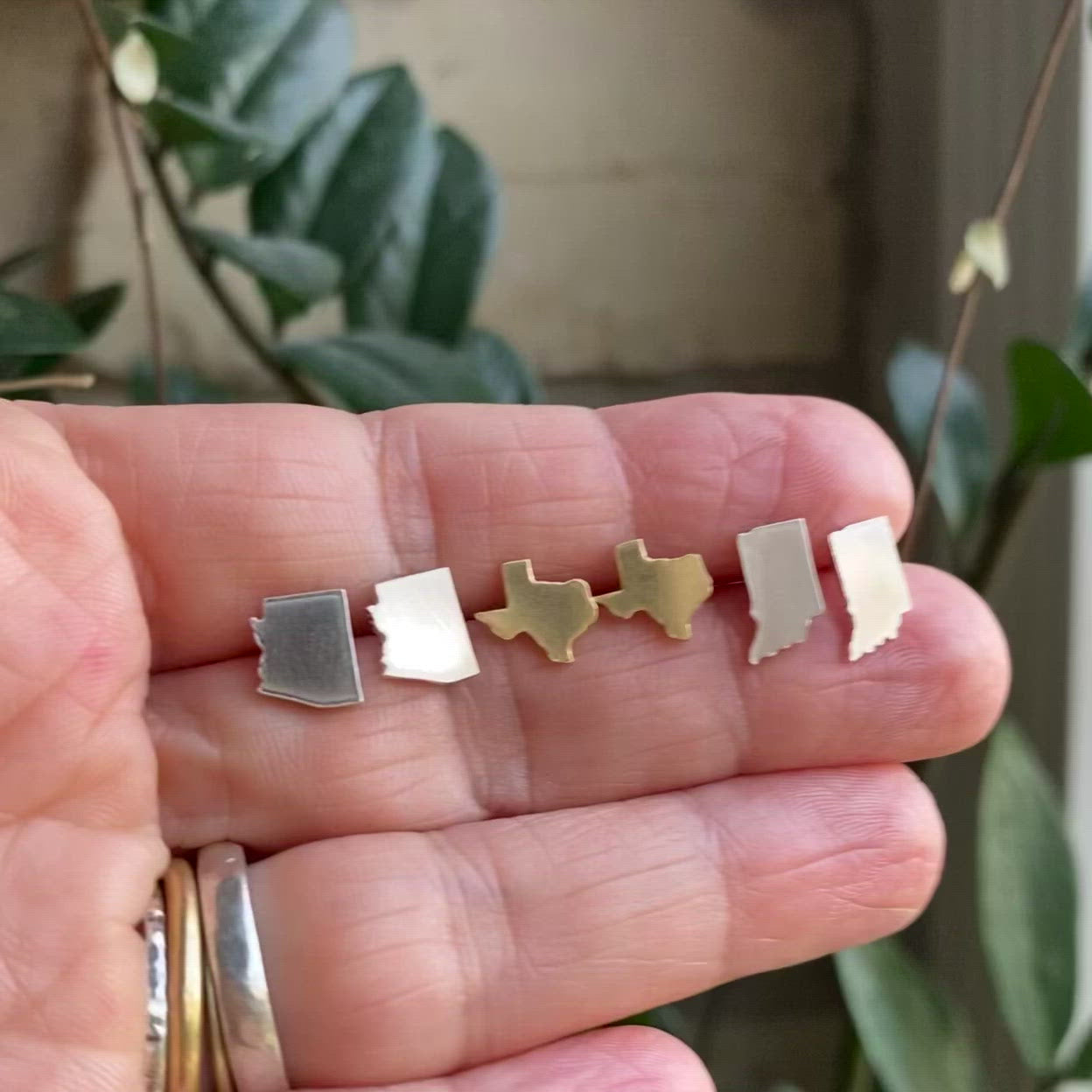 video of 3 pairs of earrings 